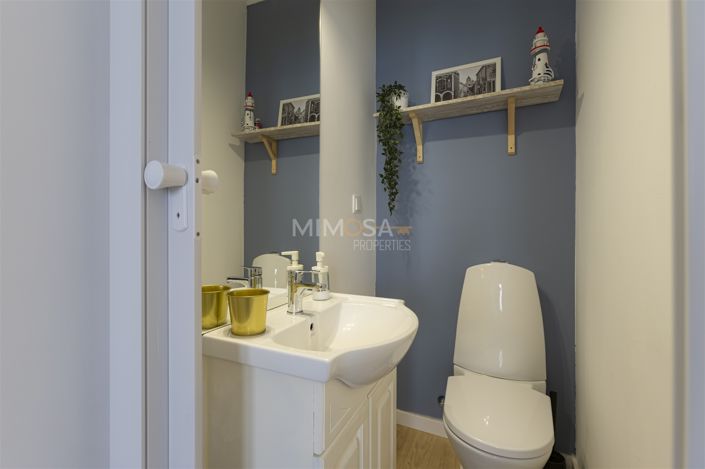 Image No.9-1 Bed Property for sale