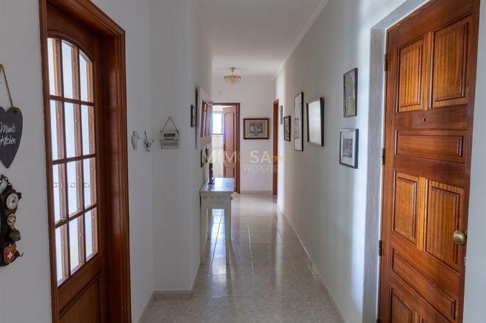 Image No.11-2 Bed Flat for sale