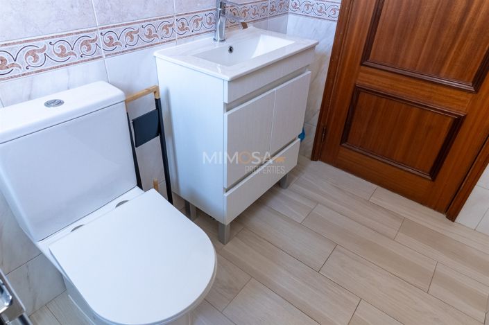 Image No.23-2 Bed Flat for sale