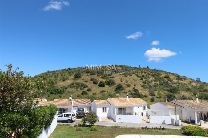 Image No.11-3 Bed Property for sale