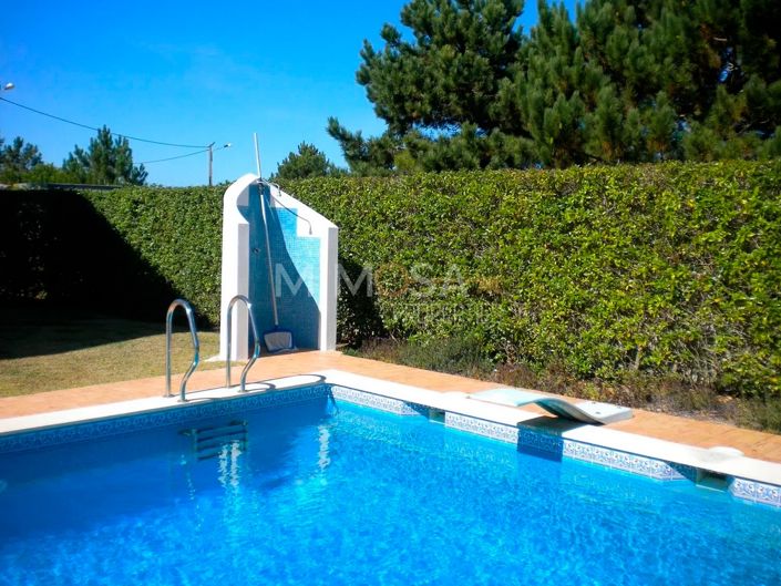 Image No.12-6 Bed House for sale