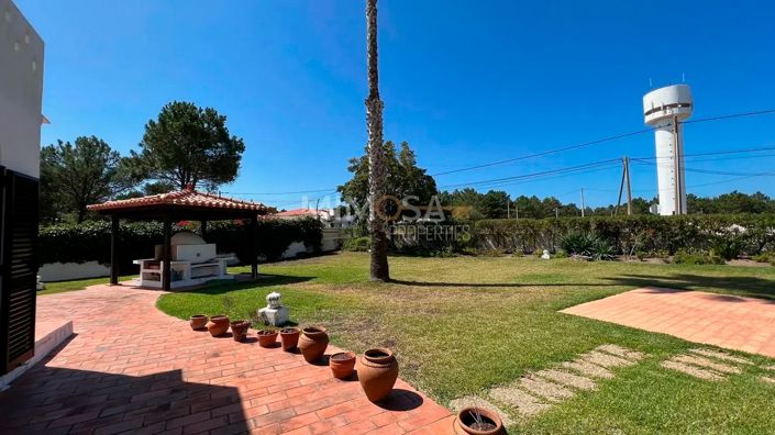 Image No.14-6 Bed House for sale