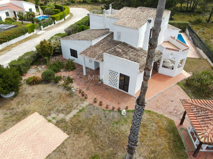 Image No.20-6 Bed House for sale