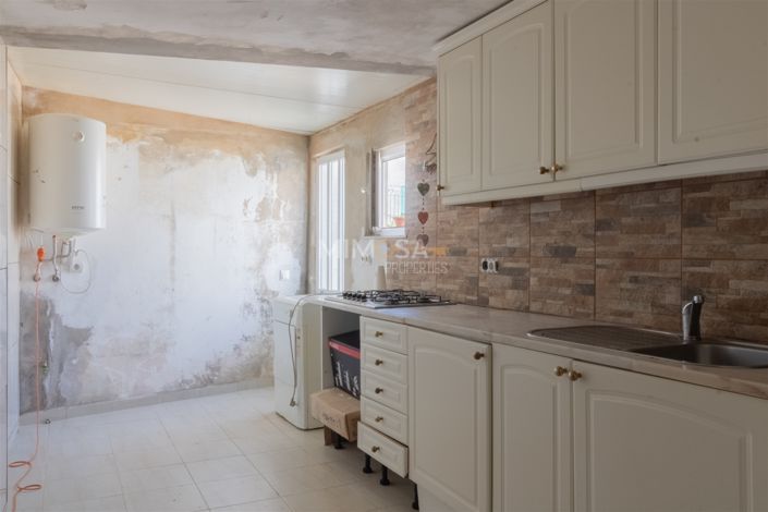 Image No.14-4 Bed House for sale