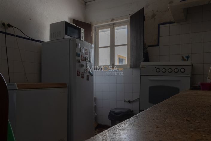 Image No.15-4 Bed House for sale