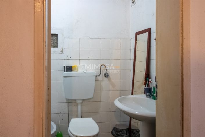 Image No.17-4 Bed House for sale