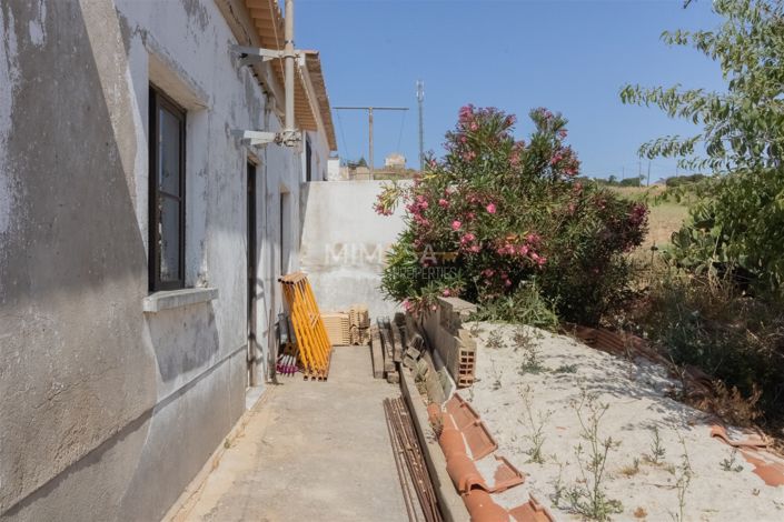 Image No.20-4 Bed House for sale