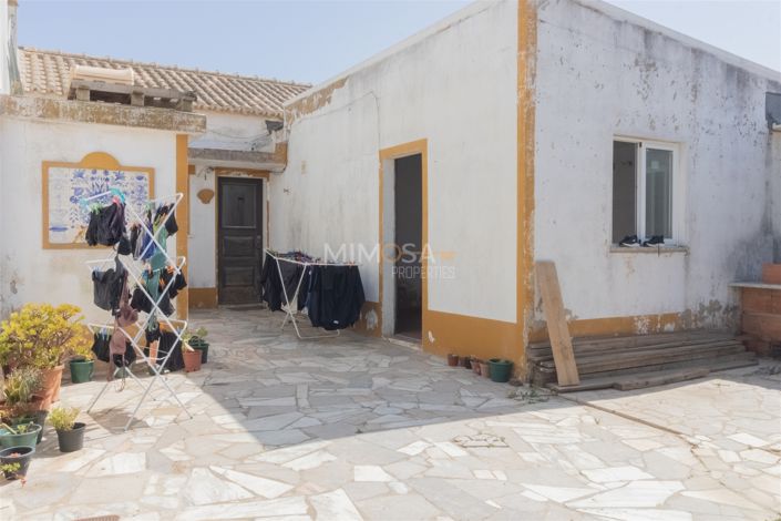 Image No.22-4 Bed House for sale