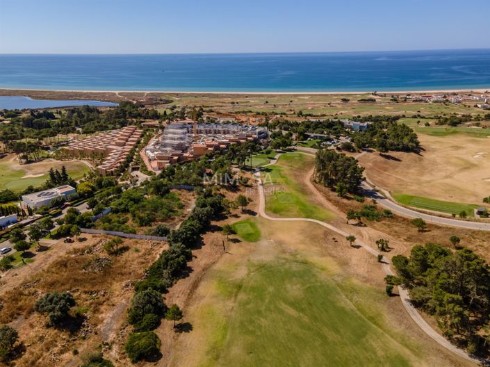 Image No.2-4 Bed Property for sale