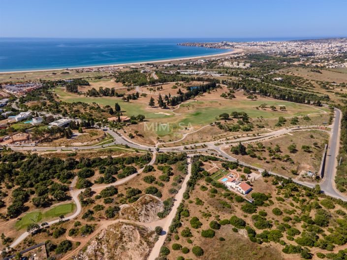 Image No.9-4 Bed House for sale