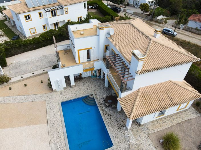 Image No.10-4 Bed House for sale