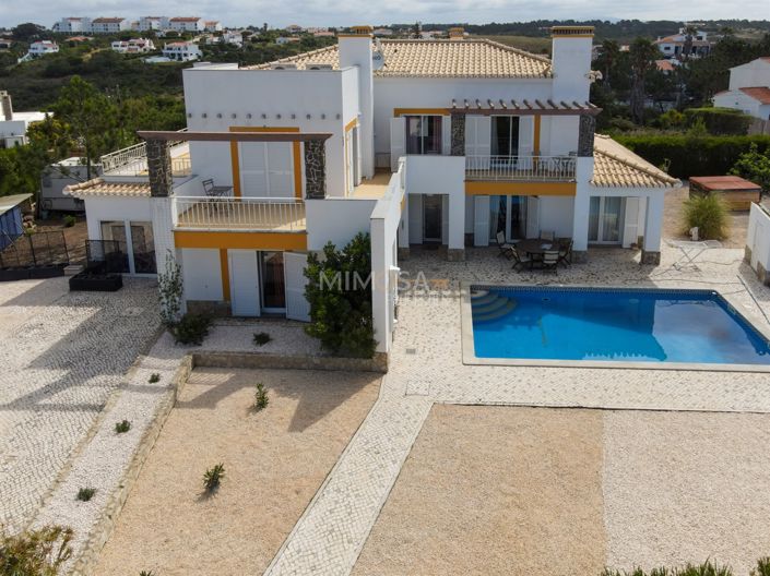 Image No.13-4 Bed House for sale