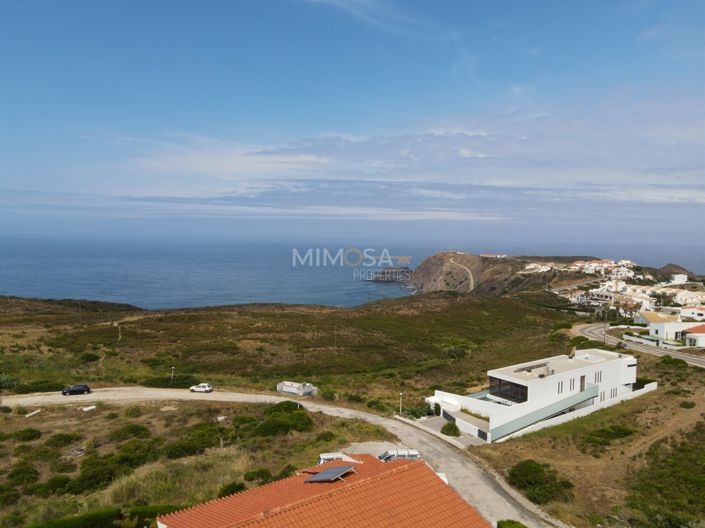 Image No.3-4 Bed House for sale