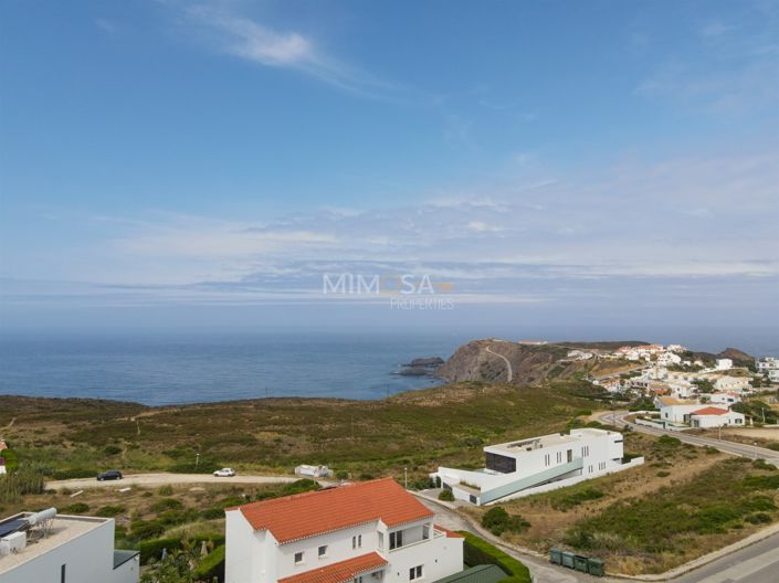 Image No.5-4 Bed House for sale