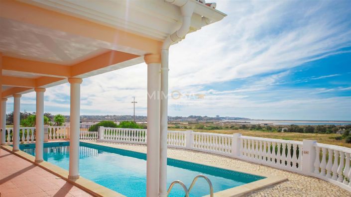 Image No.2-6 Bed House for sale