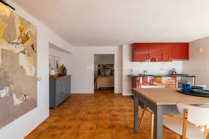 Image No.16-5 Bed House for sale