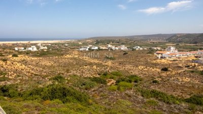 731d37db-0da5-4e46-b9a2-aa1bf390352c