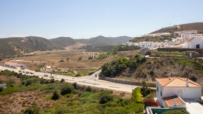 Image No.12-3 Bed Property for sale