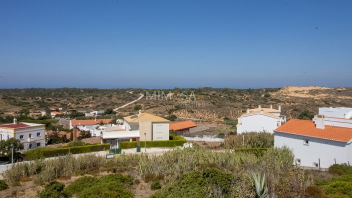 Image No.6-3 Bed Property for sale