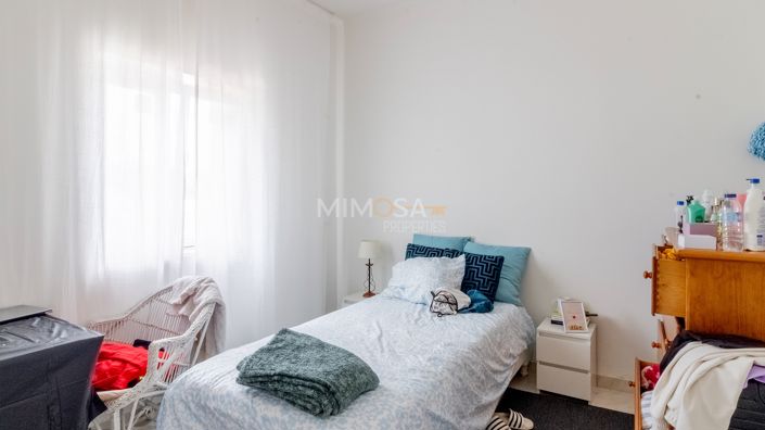 Image No.4-3 Bed Property for sale