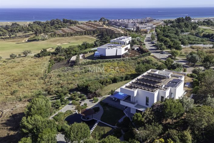 Image No.3-4 Bed Property for sale