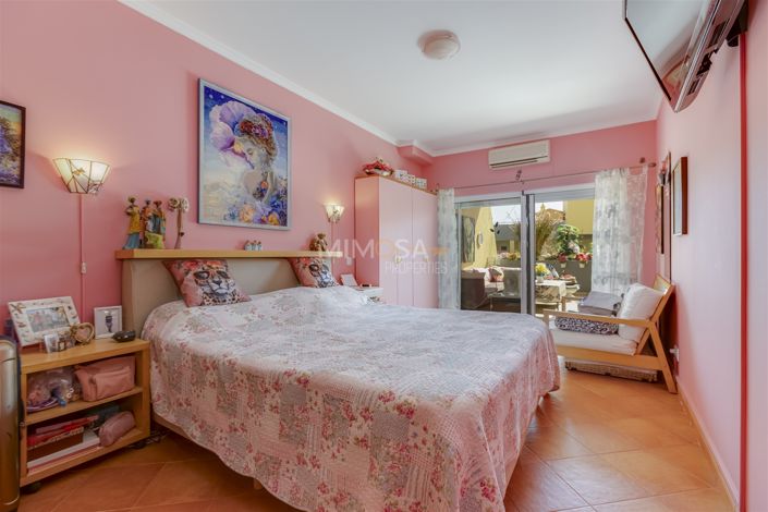 Image No.12-1 Bed Flat for sale