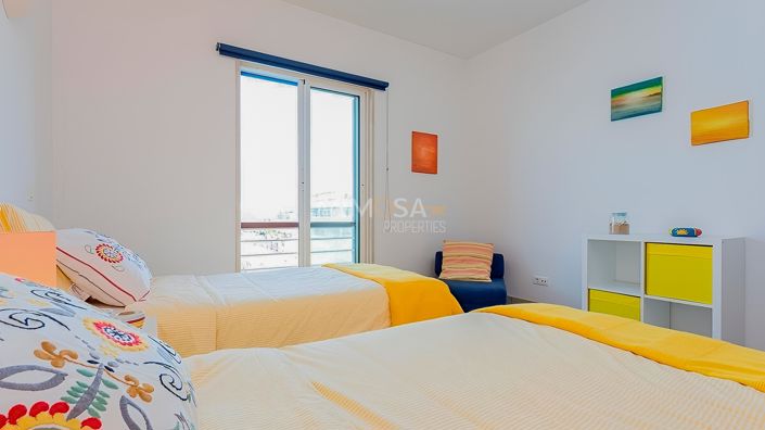 Image No.11-2 Bed Flat for sale