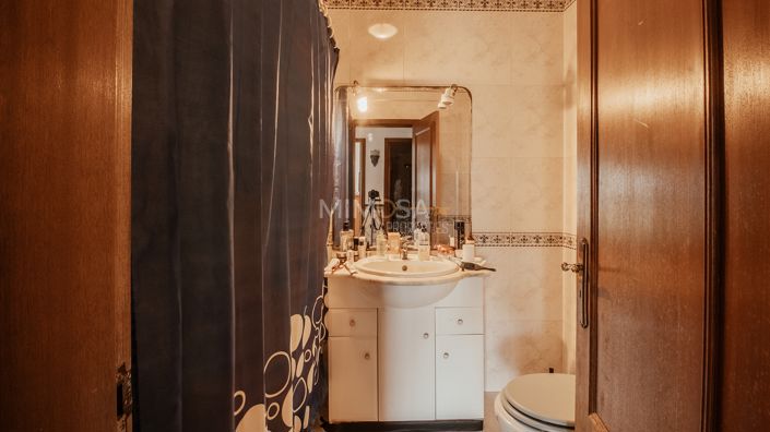 Image No.12-3 Bed Flat for sale