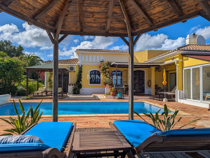 Image No.3-5 Bed House for sale