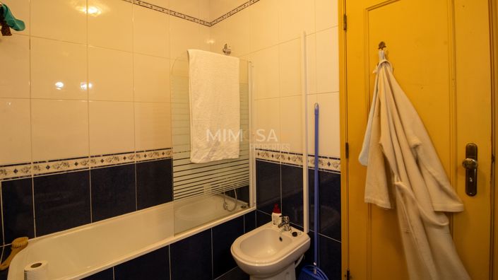 Image No.16-3 Bed Flat for sale