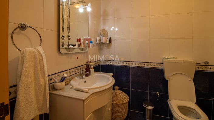 Image No.17-3 Bed Flat for sale