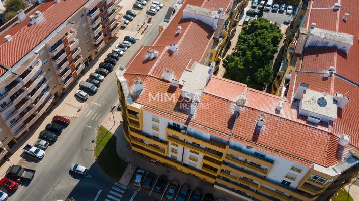 Image No.20-3 Bed Flat for sale