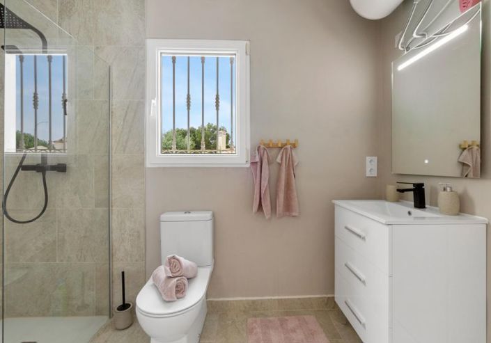 Image No.17-4 Bed Villa for sale