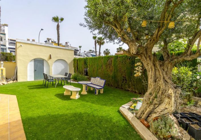 Image No.4-4 Bed Villa for sale