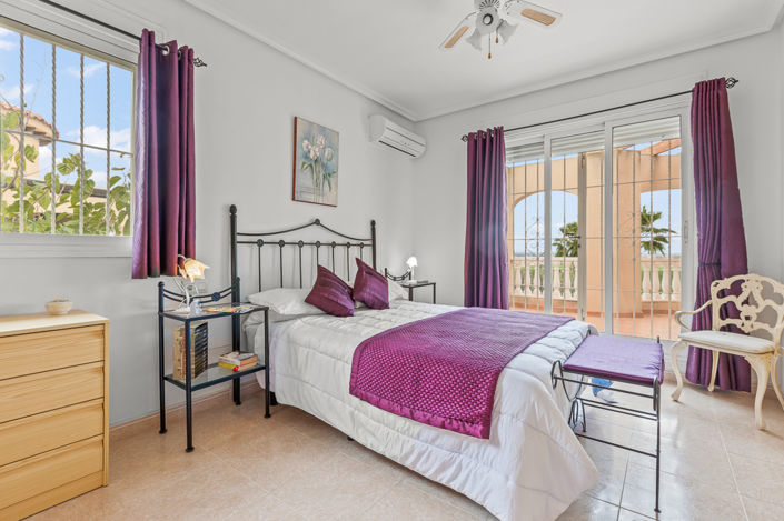 Image No.11-4 Bed Villa for sale