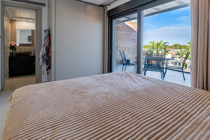 Image No.18-3 Bed Apartment for sale