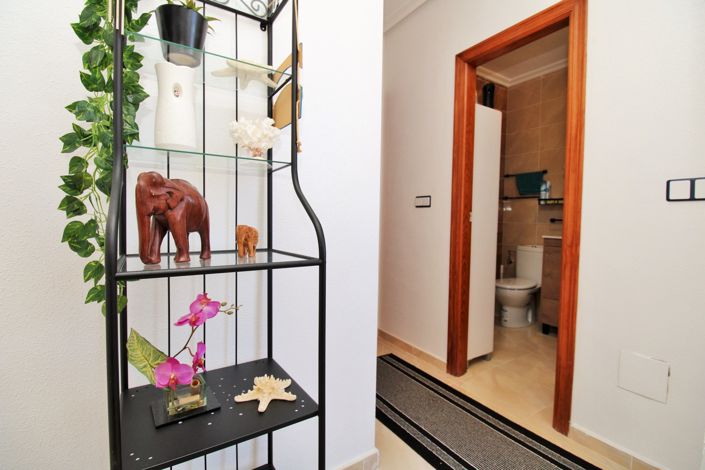 Image No.23-4 Bed Townhouse for sale