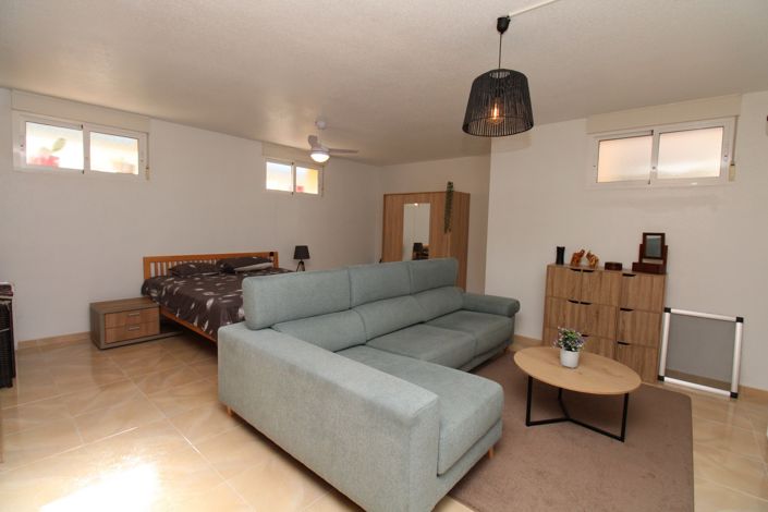 Image No.41-4 Bed Townhouse for sale