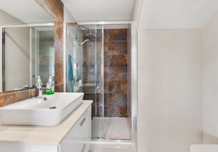 Image No.13-3 Bed Townhouse for sale