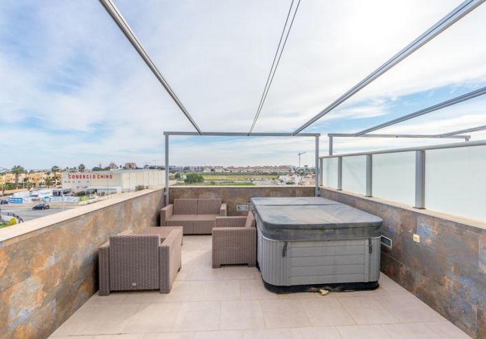 Image No.4-3 Bed Townhouse for sale