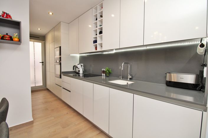 Image No.10-3 Bed Villa for sale