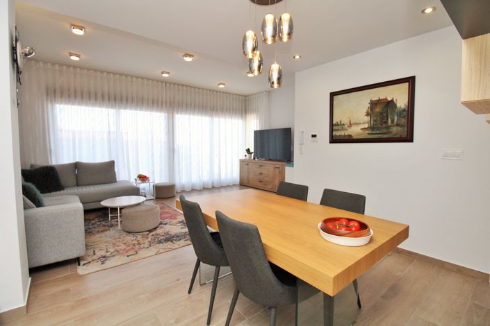 Image No.12-3 Bed Villa for sale