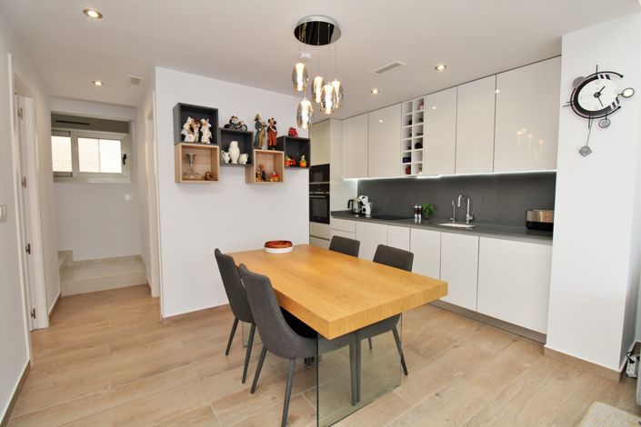 Image No.9-3 Bed Villa for sale