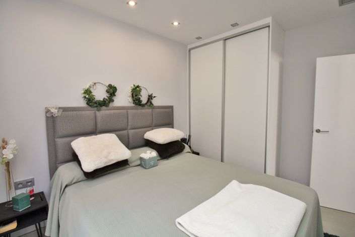 Image No.16-3 Bed Villa for sale