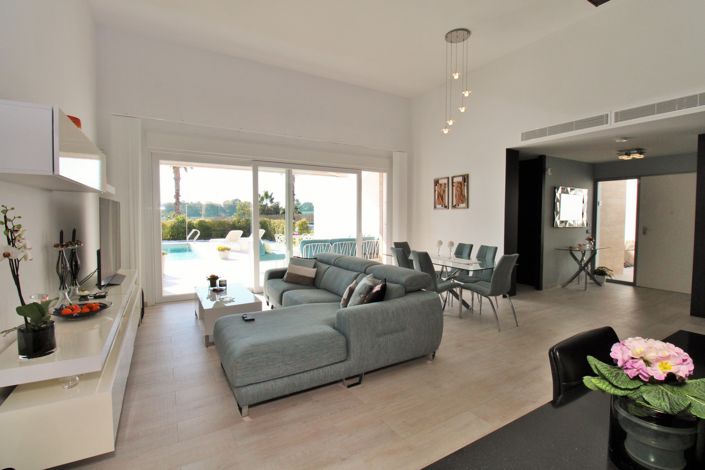 Image No.16-3 Bed Villa for sale