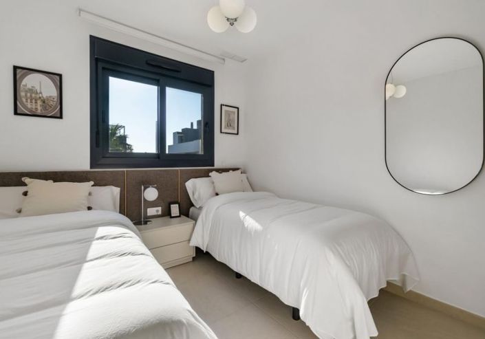 Image No.14-4 Bed Apartment for sale