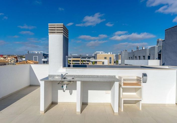 Image No.27-4 Bed Apartment for sale