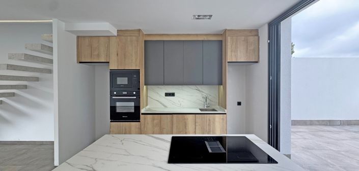 Image No.4-4 Bed Villa for sale