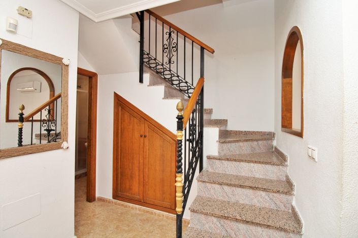 Image No.13-3 Bed Townhouse for sale