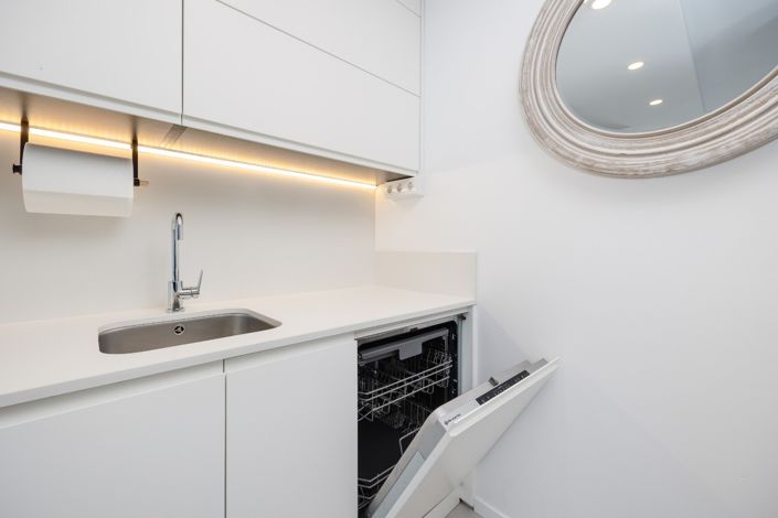 Image No.25-2 Bed Apartment for sale